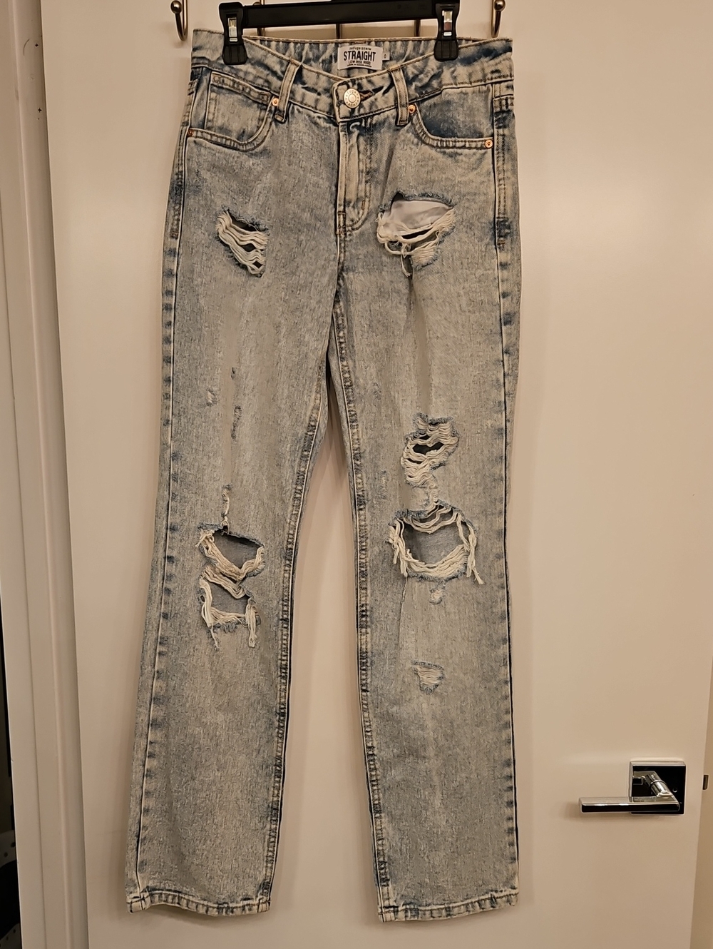 Refuge Denim Light Acid Wash Distressed Low Rise Rigid Straight Jeans Size 0